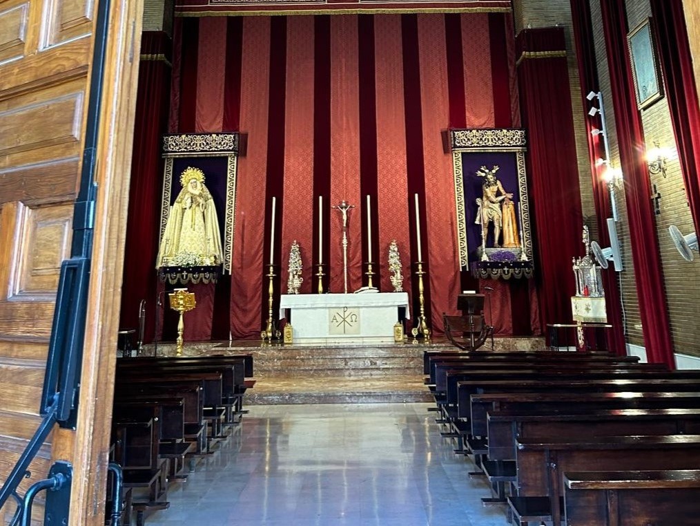 interior de la capilla